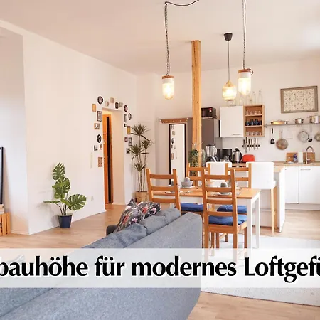 Helles Altbau-loft Mit Kingsize Bett, Smart-tv, Etc